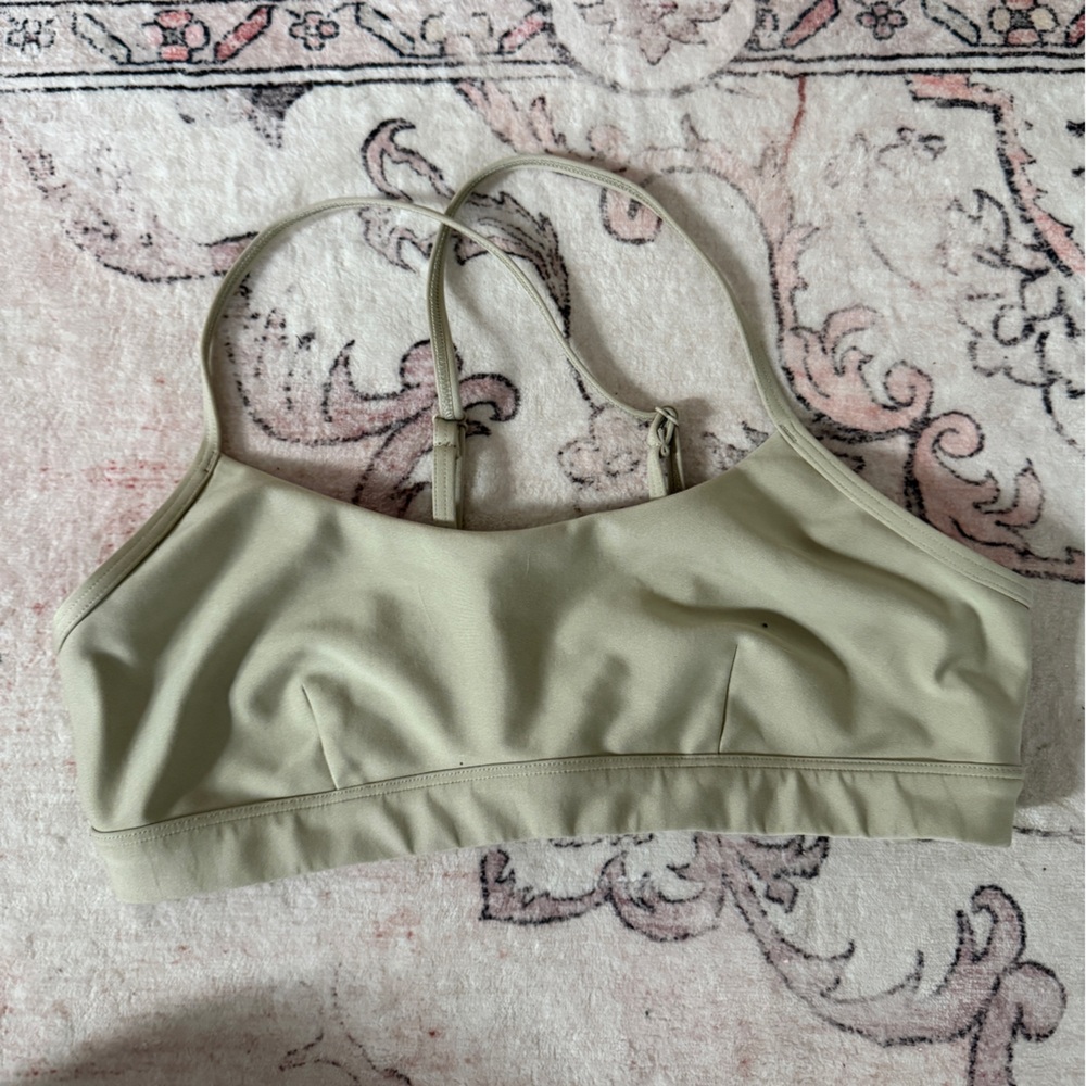Alo Airlift sports bra